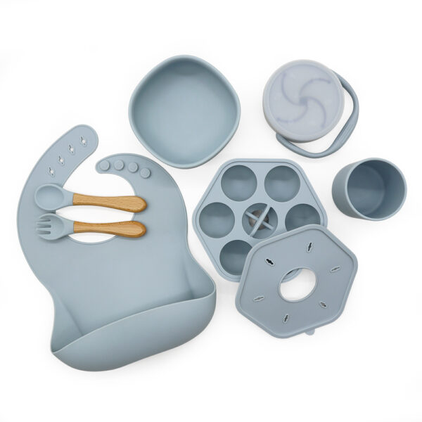 New Eco Friendly Silicone Baby Feeding Set with Suction 2